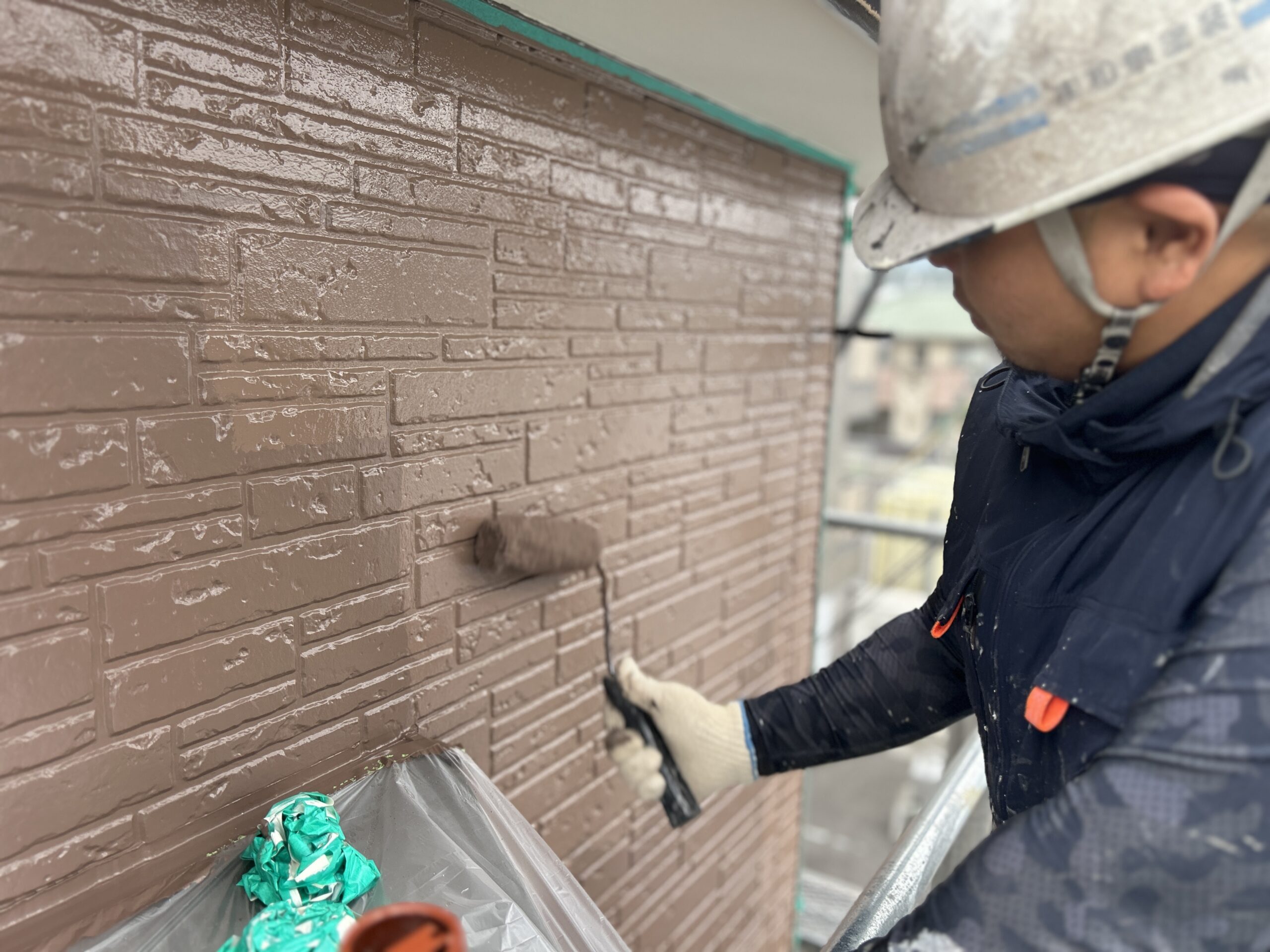 下塗り・中塗り・上塗りの違いとは？🎨🏠